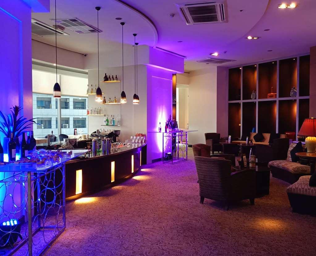 Discovery Suites Manila, Philippines Pasig City Restaurace fotografie